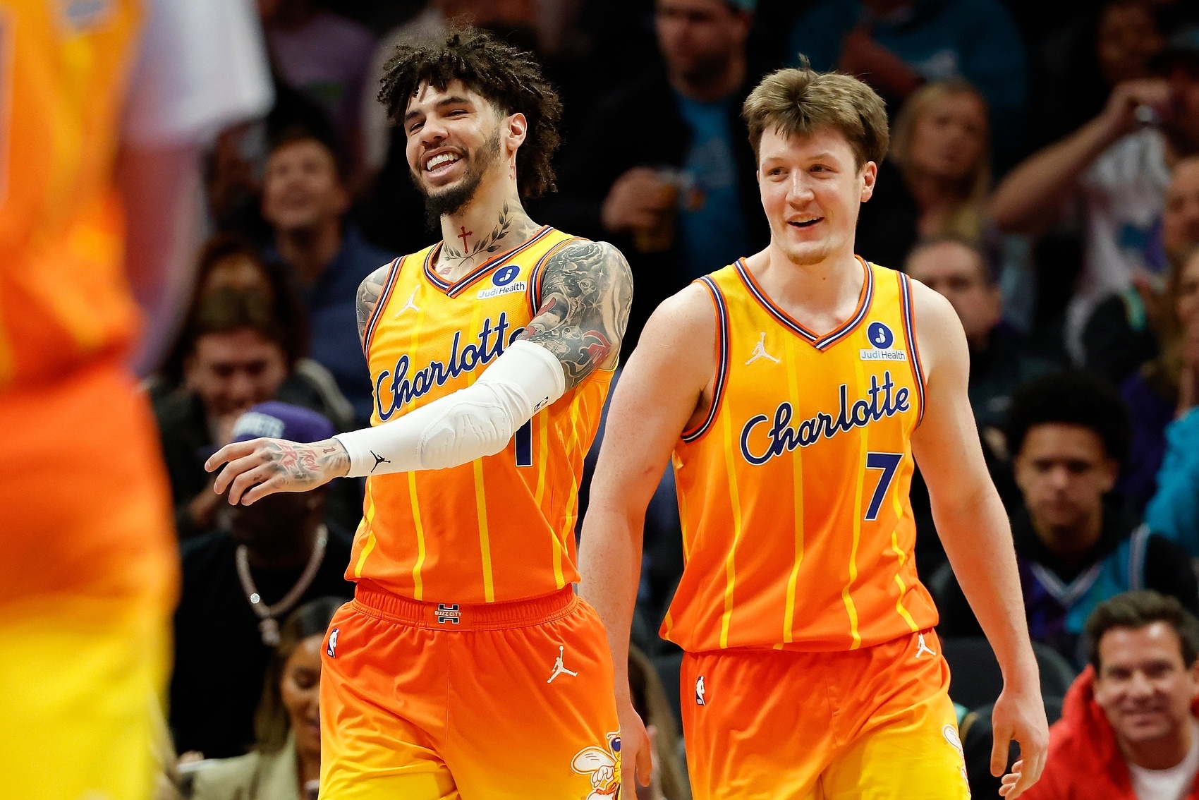 NBA彩经:湖人浇灭热火 骑士轻取公牛 快船再输鹈鹕 马刺大胜太阳